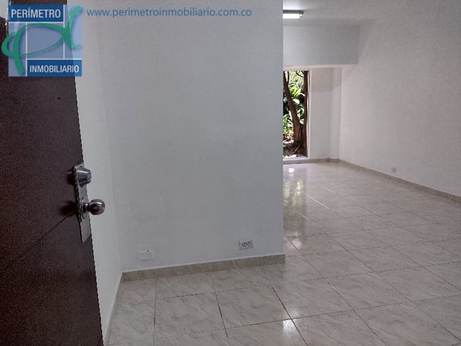 Oficina en arriendo en Milla De Oro, Medellín, 29 m² · foto 2 de 16