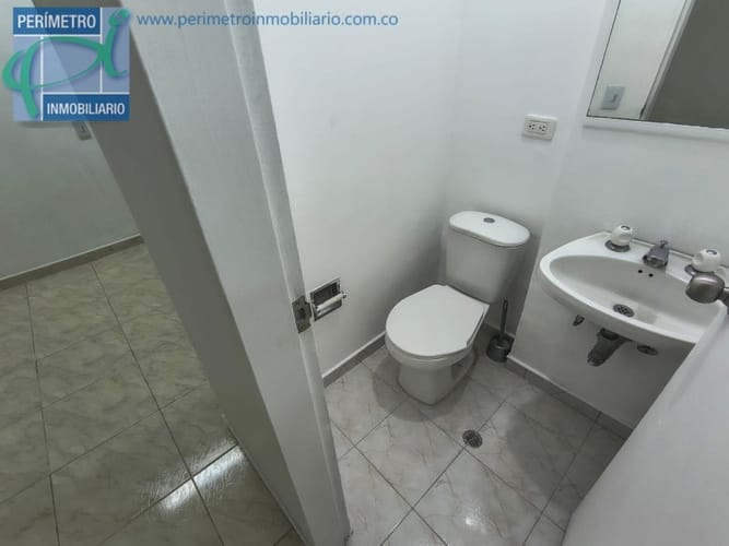 Oficina en arriendo en Milla De Oro, Medellín, 29 m² · foto 5 de 16