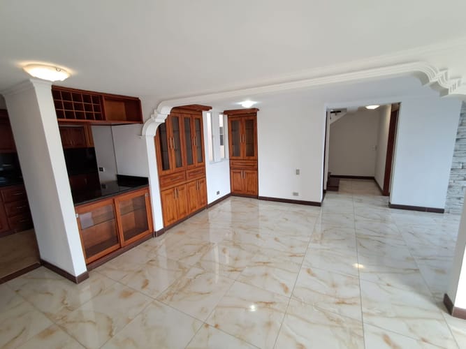 Apartamento de 3 alcobas en arriendo en Las Lomas, Medellín, 145 m² · foto 4 de 24