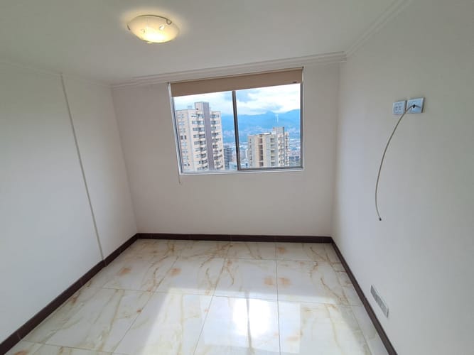 Apartamento de 3 alcobas en arriendo en Las Lomas, Medellín, 145 m² · foto 9 de 24