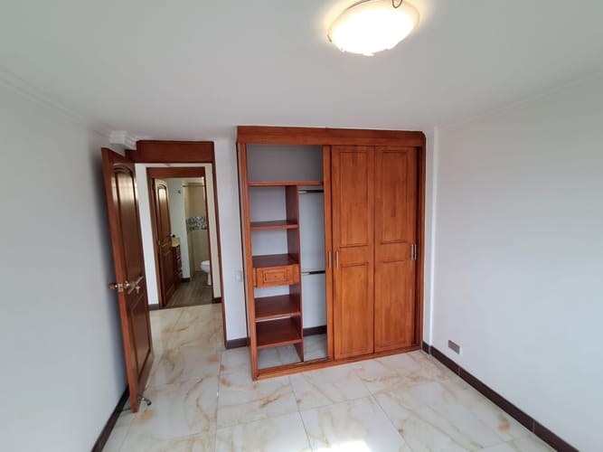 Apartamento de 3 alcobas en arriendo en Las Lomas, Medellín, 145 m² · foto 10 de 24