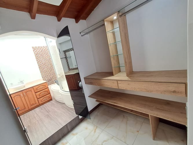Apartamento de 3 alcobas en arriendo en Las Lomas, Medellín, 145 m² · foto 23 de 24