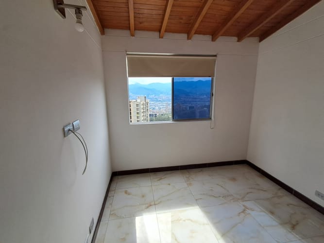 Apartamento de 3 alcobas en arriendo en Las Lomas, Medellín, 145 m² · foto 24 de 24
