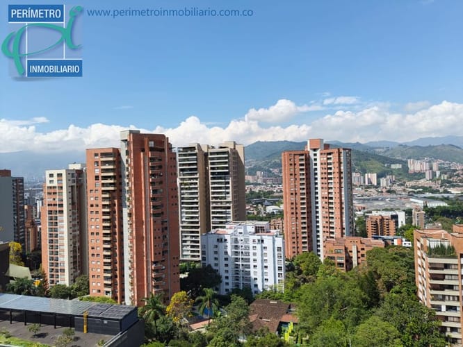 Oficina en arriendo en El Diamante No. 2, Medellín, 246 m² · foto 18 de 18