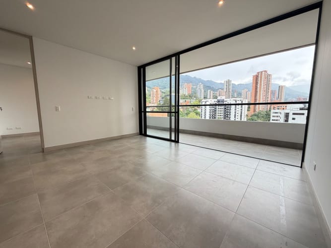 Apartamento de 2 alcobas en arriendo en El Poblado, Medellín, 88 m² · foto 6 de 13