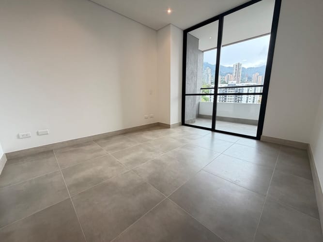 Apartamento de 2 alcobas en arriendo en El Poblado, Medellín, 88 m² · foto 7 de 13