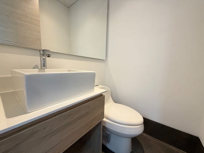 Apartamento de 2 alcobas en arriendo en El Poblado, Medellín, 88 m² · foto 12 de 13