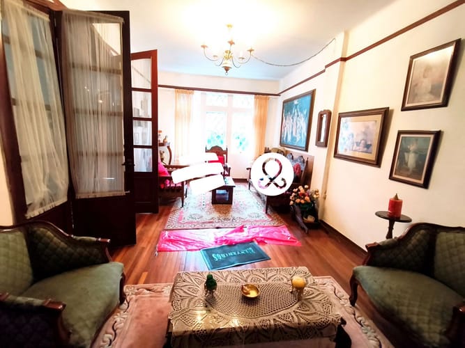Casa de 6 alcobas en venta en Centro Internacional, Bogotá, 180 m² · foto 2 de 24