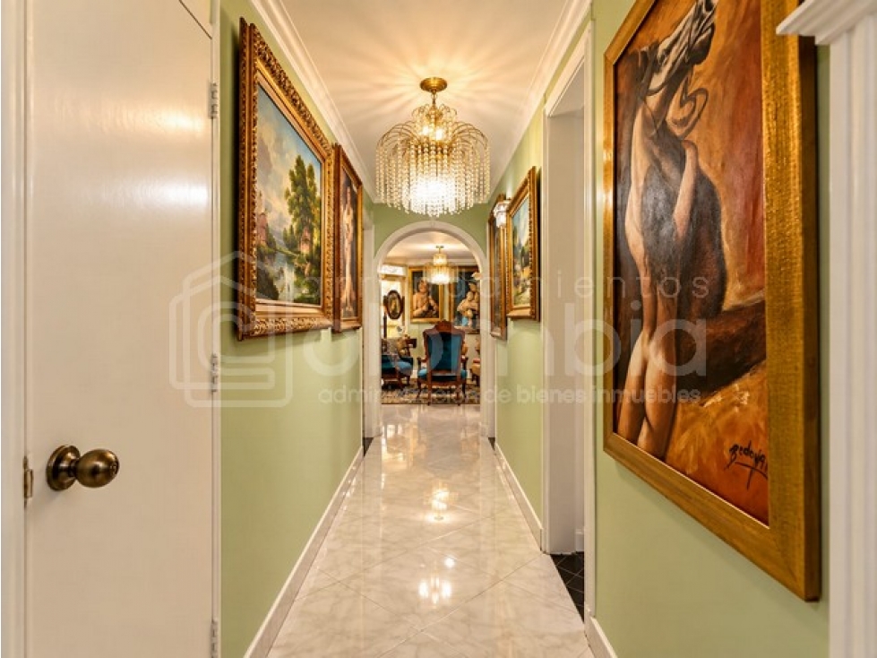 Apartamento en venta en La Aguacatala, Medellín · foto 9 de 24