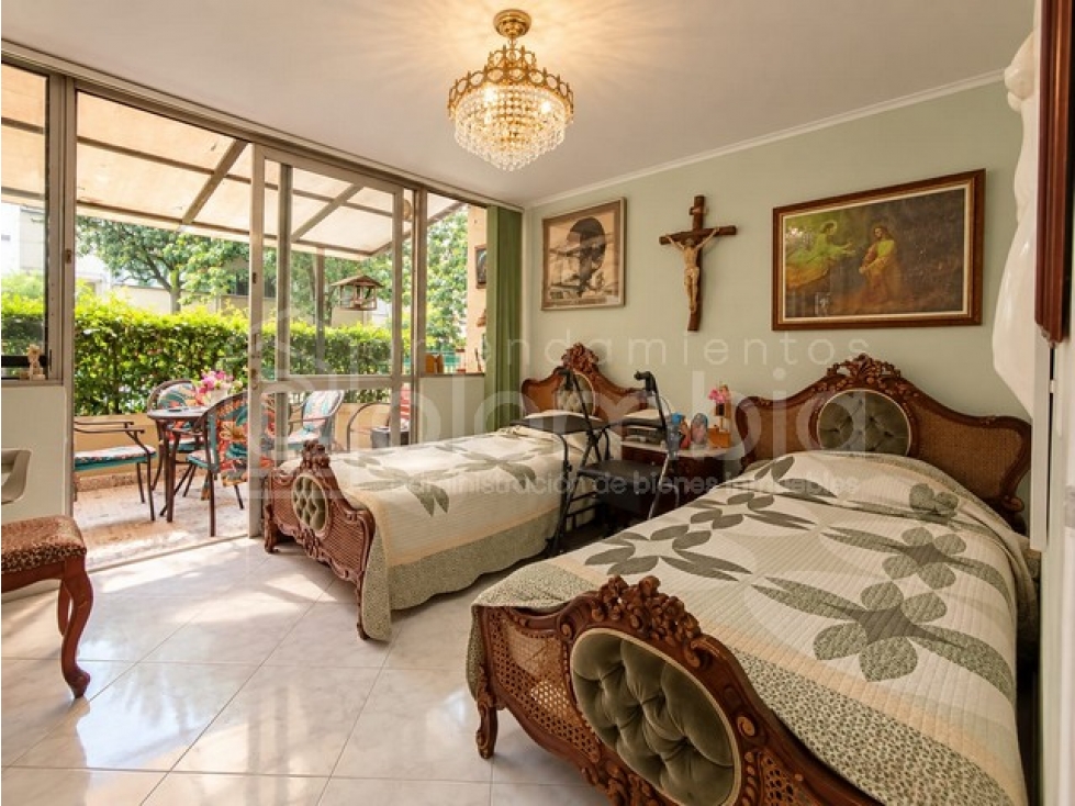 Apartamento en venta en La Aguacatala, Medellín · foto 12 de 24