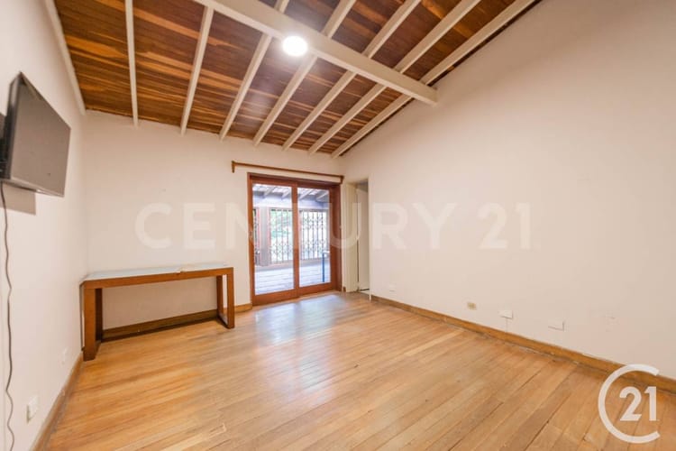 Casa de 4 alcobas en venta en El Campestre, Medellín, 315 m² · foto 8 de 17