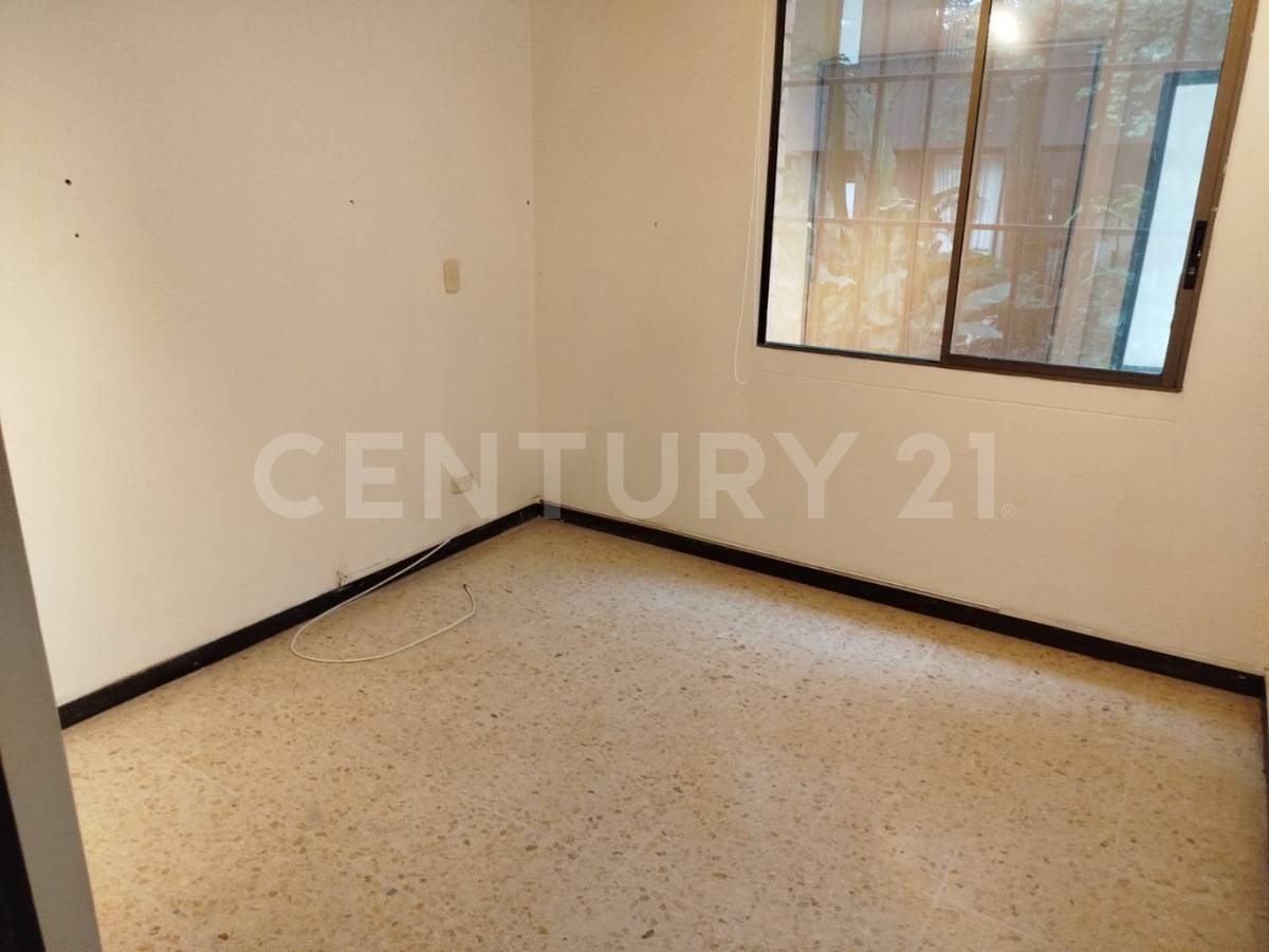 Apartamento en venta en Loma Benedictinos, Medellín · foto 12 de 15