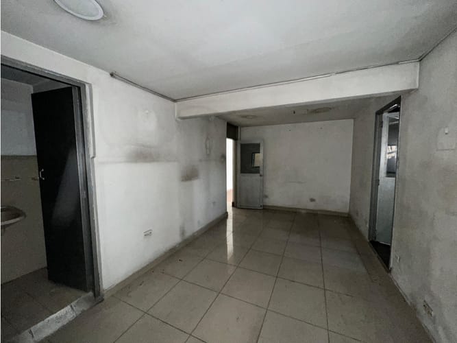 Bodega en venta en Rodeo Alto, Medellín, 449 m² · foto 7 de 8