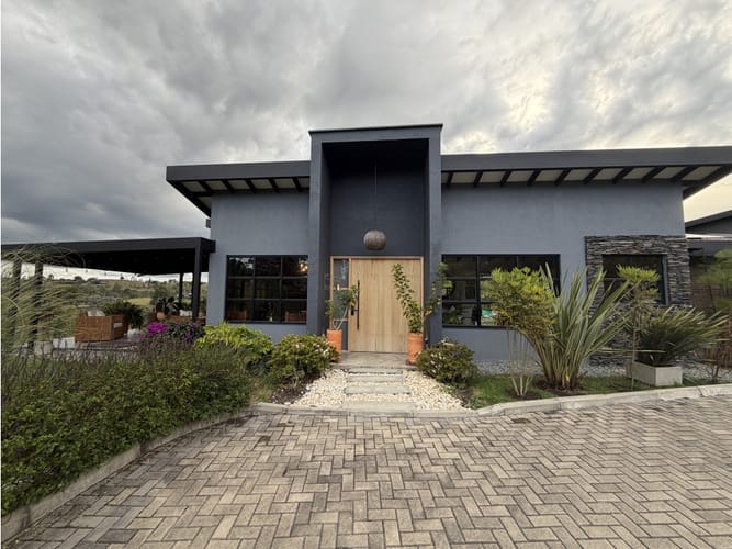 Casa de 4 alcobas en venta en Pantanillo, El Retiro, 367 m² · foto 2 de 24