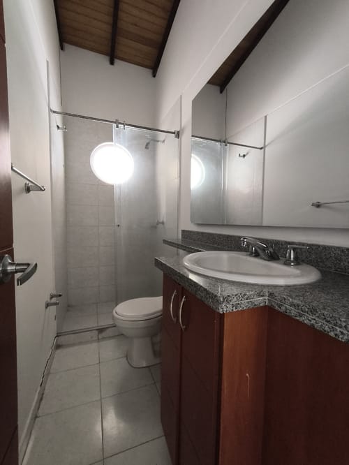 Casa de 3 alcobas en arriendo en Villa Antigua, Villa del Rosario, 99 m² · foto 11 de 17