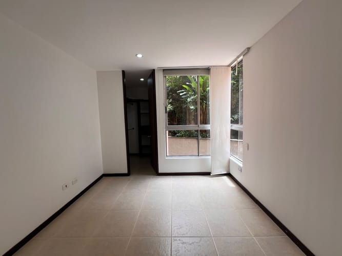 Apartamento de 2 alcobas en arriendo en El Poblado, Medellín, 63 m² · foto 6 de 15