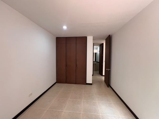 Apartamento de 2 alcobas en arriendo en El Poblado, Medellín, 63 m² · foto 10 de 15