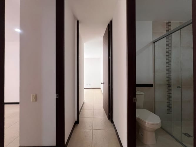 Apartamento de 2 alcobas en arriendo en El Poblado, Medellín, 63 m² · foto 12 de 15