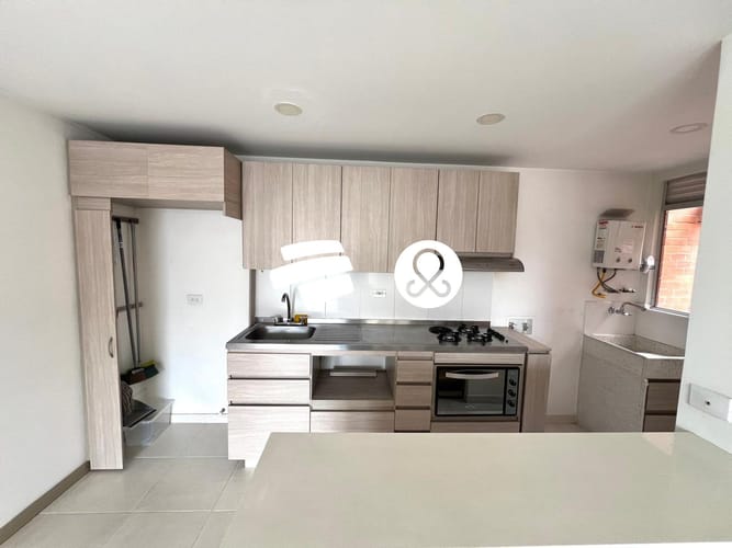 Apartamento de 3 alcobas en venta en Las Cometas, Envigado, 86 m² · foto 10 de 24