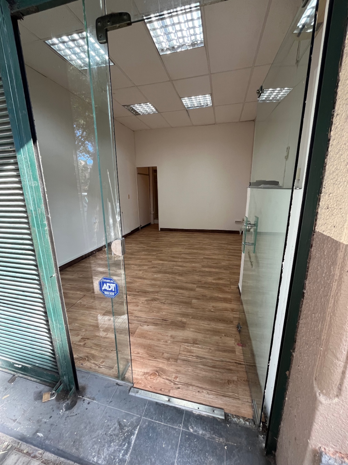Local Comercial Masini y Santiago Vazquez · Foto 2