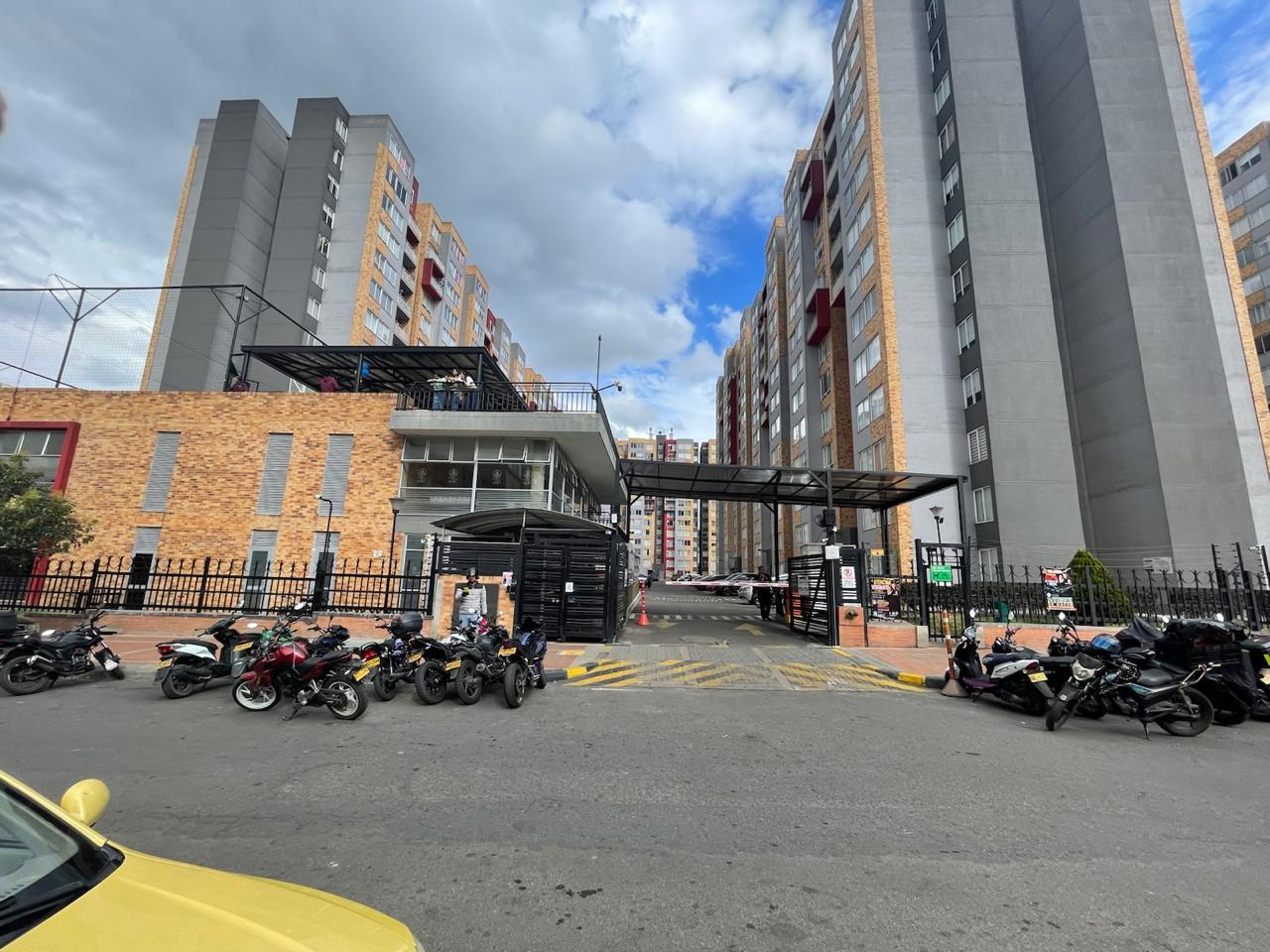 Apartamento en arriendo en Bogotá · foto 8 de 12