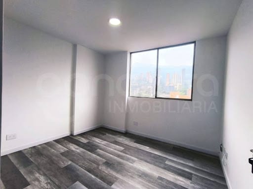 Apartamento de 3 alcobas en arriendo en El Poblado, Medellín, 130 m² · foto 12 de 23