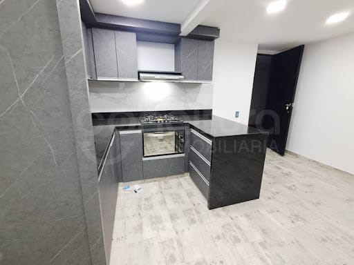 Apartamento de 3 alcobas en venta en Urbanizacion Manaos, Bello, 52 m² · foto 2 de 13