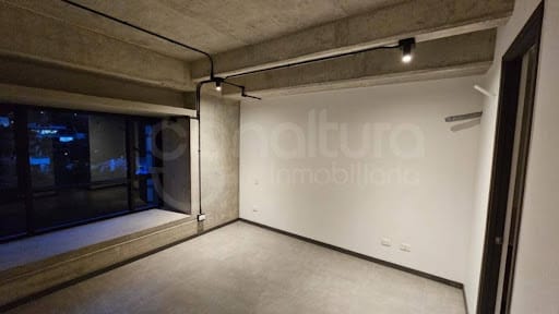 Apartamento de 3 alcobas en arriendo en Castropol, Medellín, 180 m² · foto 10 de 24