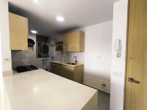 Apartamento de 3 alcobas en arriendo en Santa Fe, Medellín, 100 m² · foto 3 de 19