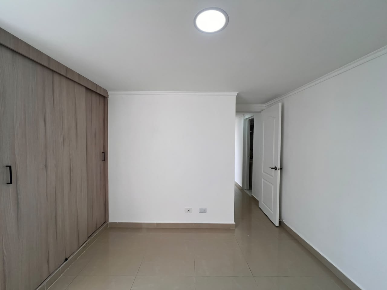 Apartamento en venta en Loma Del Indio, Medellín · foto 8 de 11