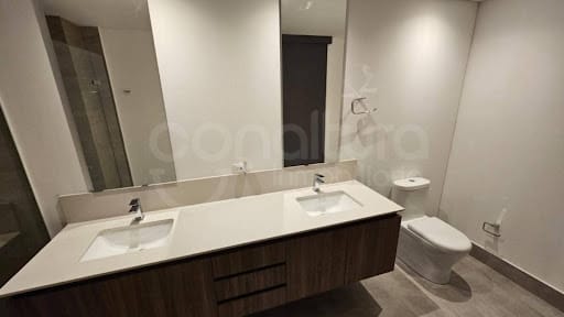 Apartamento de 3 alcobas en arriendo en Castropol, Medellín, 180 m² · foto 18 de 24