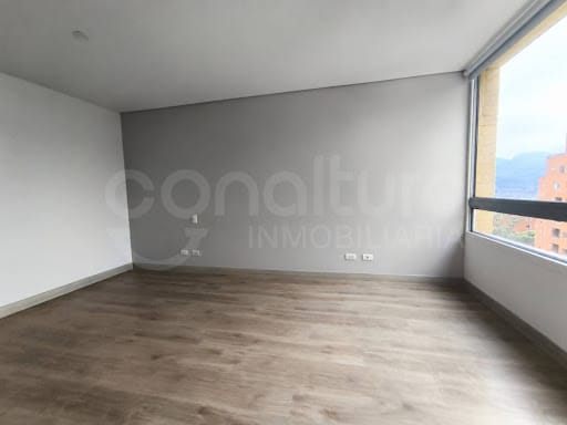 Apartamento de 3 alcobas en arriendo en Castropol, Medellín, 135 m² · foto 14 de 24