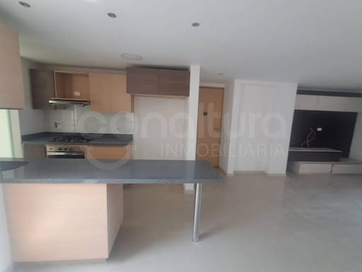 Apartamento de 3 alcobas en arriendo en Loma De San Jose, Sabaneta, 138 m² · foto 2 de 24