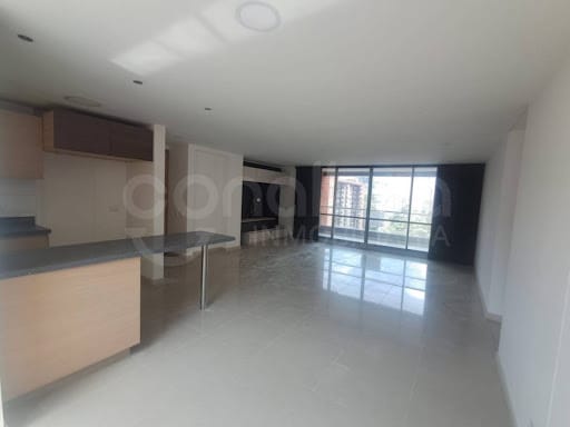 Apartamento de 3 alcobas en arriendo en Loma De San Jose, Sabaneta, 138 m² · foto 3 de 24