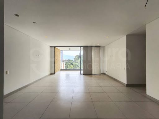 Apartamento de 3 alcobas en arriendo en Castropol, Medellín, 135 m² · foto 18 de 24
