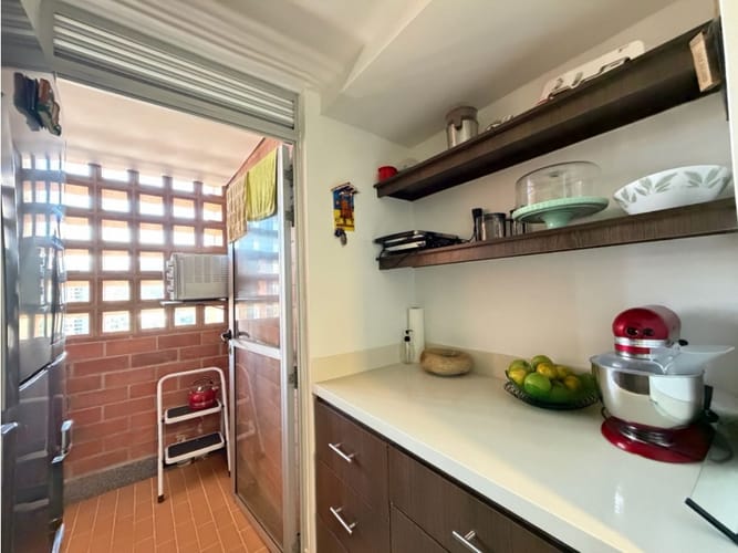 Apartamento en venta en Loma De San Jose, Sabaneta · foto 2 de 24