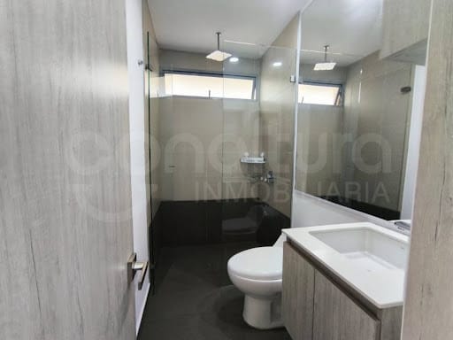 Apartamento de 3 alcobas en arriendo en Castropol, Medellín, 135 m² · foto 22 de 24