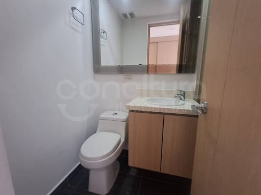 Apartamento de 3 alcobas en arriendo en Loma De San Jose, Sabaneta, 138 m² · foto 15 de 24