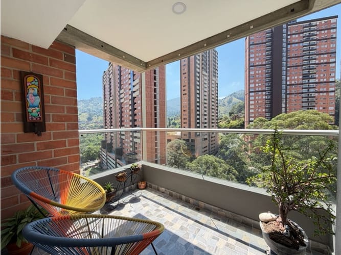 Apartamento en venta en Loma De San Jose, Sabaneta · foto 10 de 24