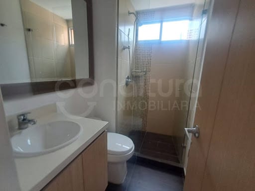Apartamento de 3 alcobas en arriendo en Loma De San Jose, Sabaneta, 138 m² · foto 23 de 24