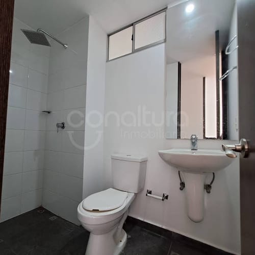 Apartamento de 3 alcobas en arriendo en Cabañas, Bello, 63 m² · foto 14 de 16