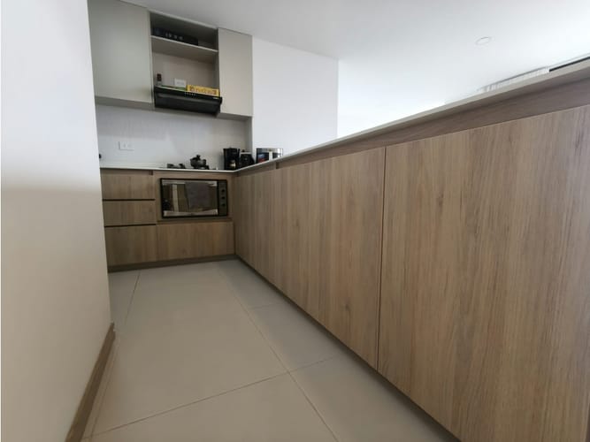 Apartamento de 3 alcobas en venta en Loma Del Escobero, Envigado, 90 m² · foto 3 de 24