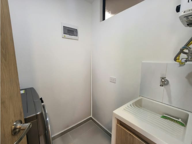 Apartamento de 3 alcobas en venta en Loma Del Escobero, Envigado, 90 m² · foto 8 de 24
