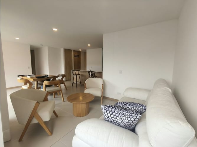 Apartamento de 3 alcobas en venta en Loma Del Escobero, Envigado, 90 m² · foto 14 de 24