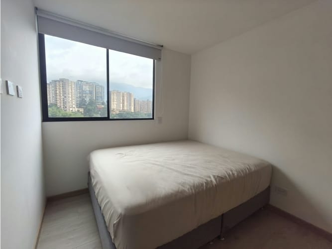 Apartamento de 3 alcobas en venta en Loma Del Escobero, Envigado, 90 m² · foto 19 de 24