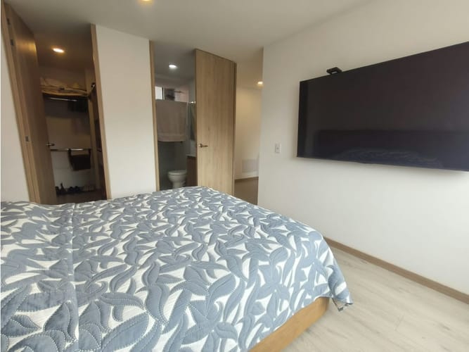 Apartamento de 3 alcobas en venta en Loma Del Escobero, Envigado, 90 m² · foto 23 de 24