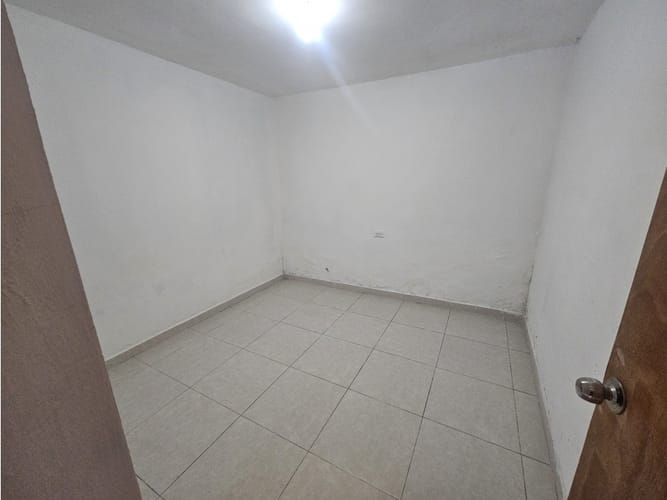 Casa de 3 alcobas en venta en Trinidad, Medellín, 120 m² · foto 7 de 12