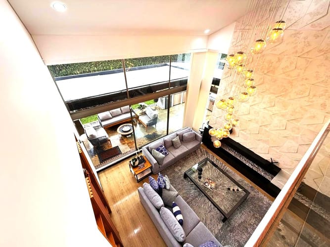 Casa de 5 alcobas en arriendo en Pueblo Viejo, Cota, 360 m² · foto 4 de 24