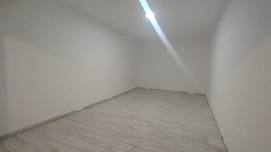 Casa de 10 alcobas en arriendo en Lalinde, Medellín, 300 m² · foto 10 de 16