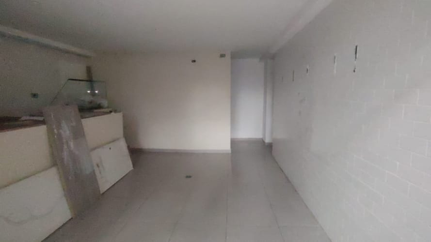 Casa de 10 alcobas en arriendo en Lalinde, Medellín, 300 m² · foto 11 de 16